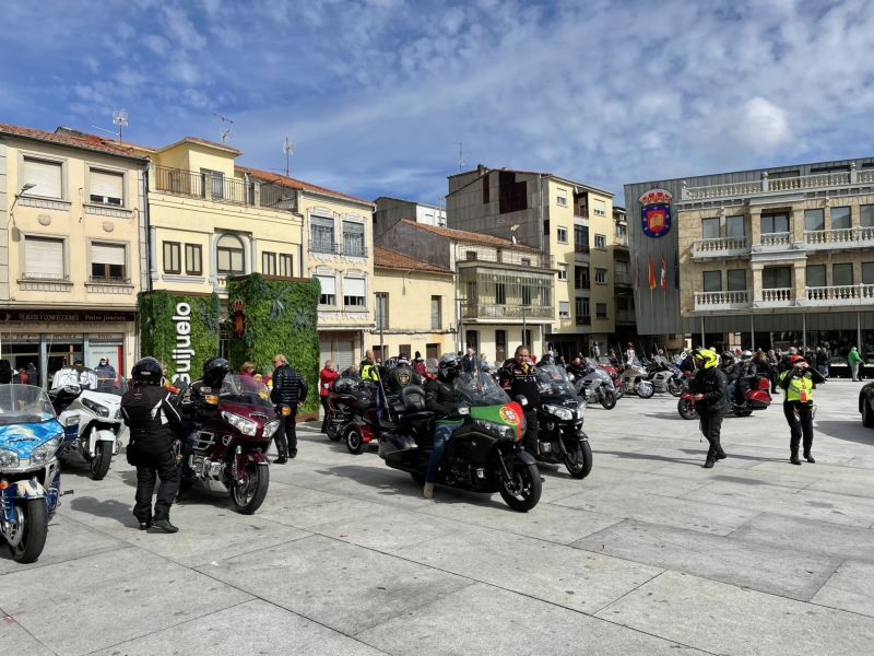 El XI Iberian Meeting de motos Goldwing hace escala en Guijuelo
