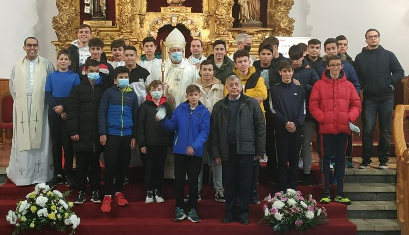El Seminario festeja su día grande con una misa, deporte y la visita a una ganadería