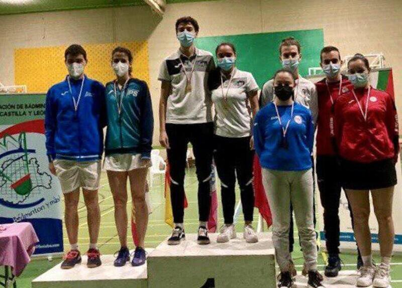 Irene de Arriba y Guillermo Tapia, Campeones de Castilla y León de bádminton en dobles mixtos