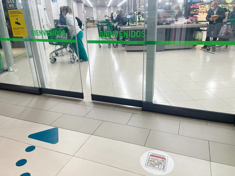 El centro comercial que elimina barreras señalizando con pictogramas 