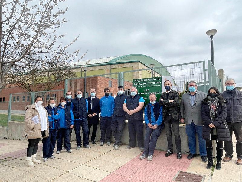Los alumnos del programa de formación y empleo inician las obras de acondicionamiento del Parque de Valdehigal