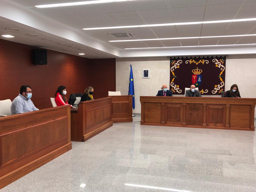 El pleno del Ayuntamiento de Villares de la Reina aprueba dos modificaciones presupuestarias