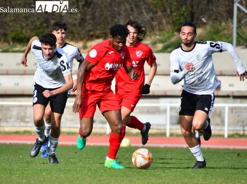El Salamanca UDS B se queda la salvación tras el empate en el derbi con el Ribert (0-0)