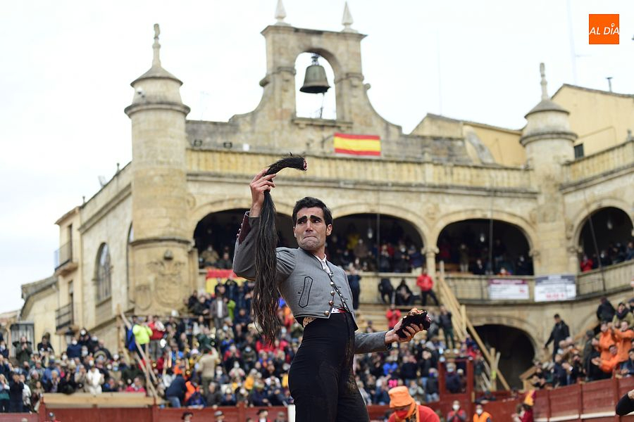 Pérez Pinto da un toque de atención