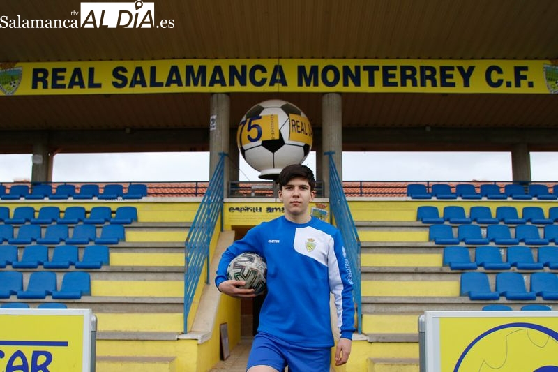 Así es Roman, el niño ucraniano huido de la guerra que ha conquistado a Salamanca, desde los ojos del Monterrey