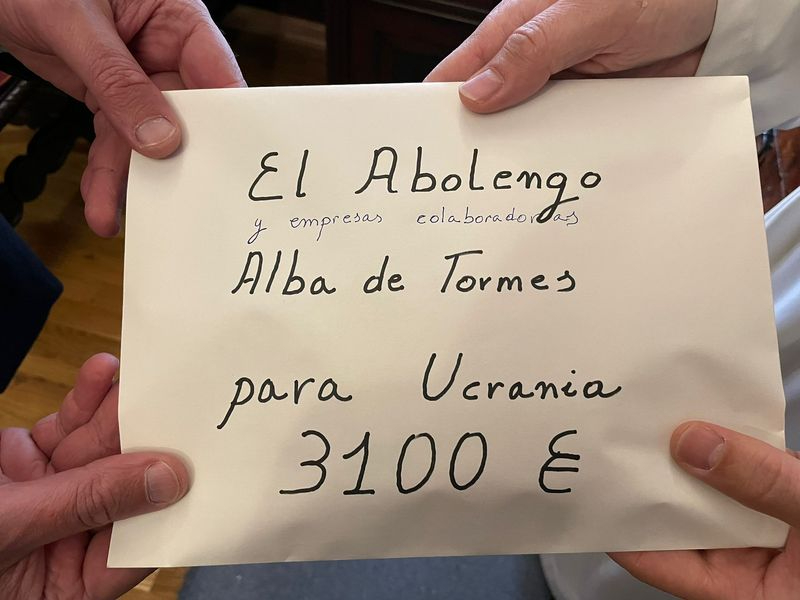 El Abolengo dona 3.100 euros para ayudar en la crisis humanitaria de Ucrania