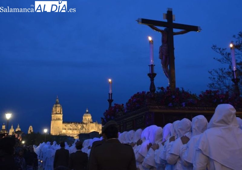 Todo a punto para el Pregón del Cincuentenario de la Hermandad del Cristo del Amor y de la Paz