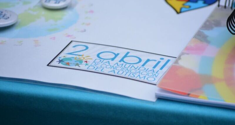 Actividades lúdicas con la asociación Ariadna con motivo del Día Mundial de Concienciación sobre Autismo 