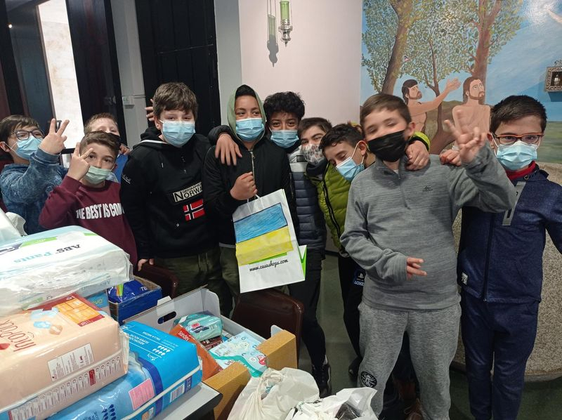 Escolares salmantinos se movilizan para recoger material humanitario para la población de Ucrania