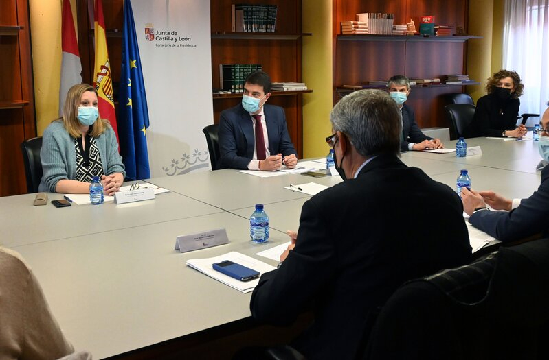 CyL aportará fondos para ayuda humanitaria y ofrece sus recursos al Gobierno para acoger a ucranianos