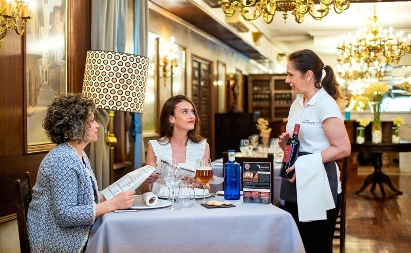 Restaurante La Muralla entre los diez  restaurantes mejor valorados de CYL