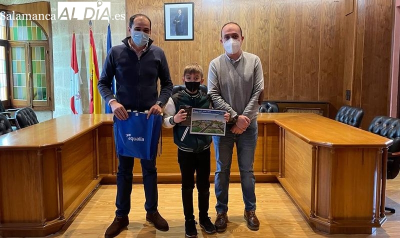 Samuel Pérez Valle gana el concurso de dibujo de Aqualia