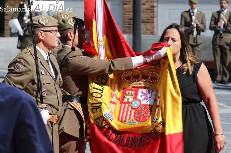 ¿Te gustaría participar en una Jura de Bandera para personal civil?