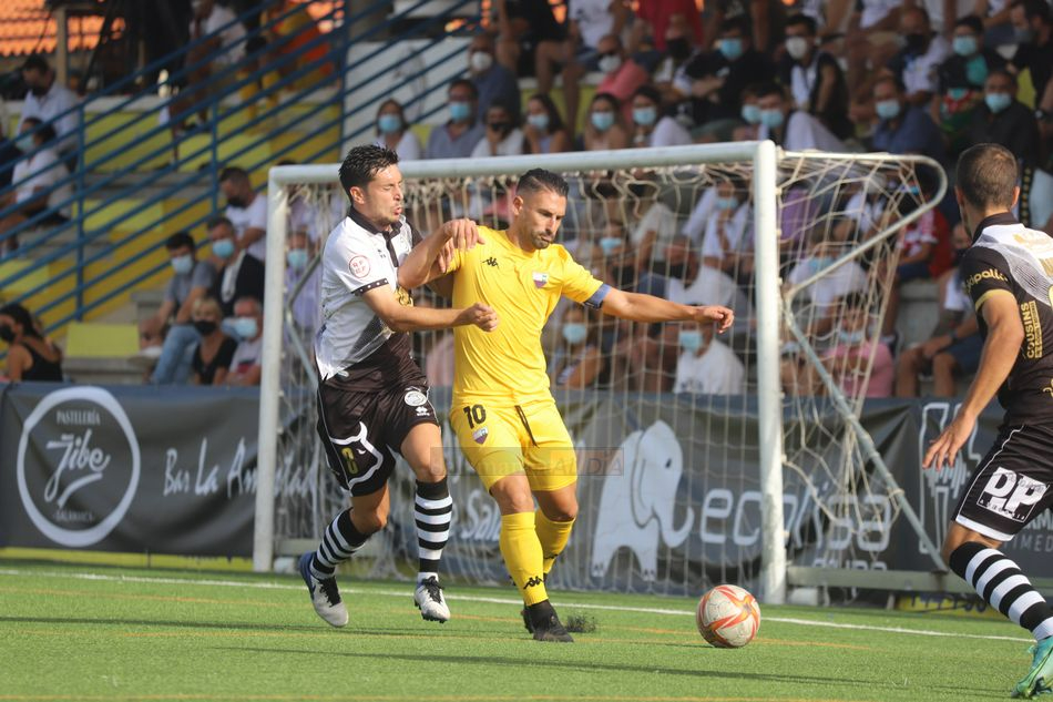 Unionistas gana por 0-2 al Extremadura sin jugar el partido