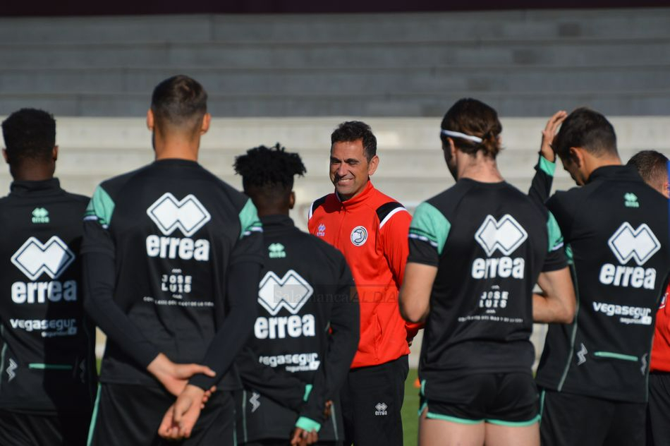 Dani Mori deja de ser el entrenador de Unionistas repentinamente