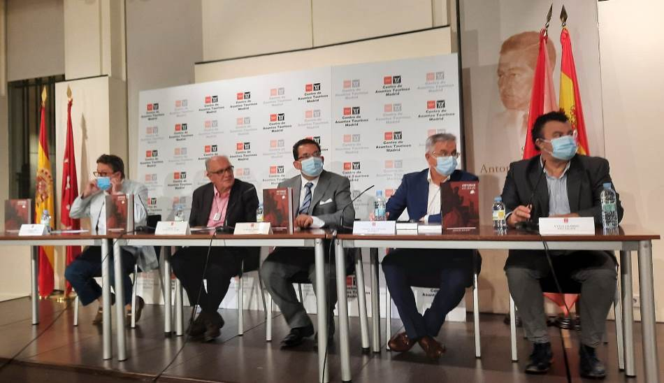 El sacerdote Antonio Risueño presentará en Vitigudino su libro ‘Historias del bolsín’ 