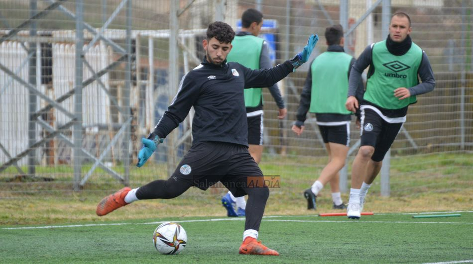 Sorpresa de última hora en la convocatoria del Salamanca UDS: el portero del filial releva a uno de los del primer equipo