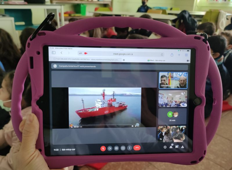 Los alumnos del Colegio Maristas participan en un taller sobre protección de especies animales en La Antártida