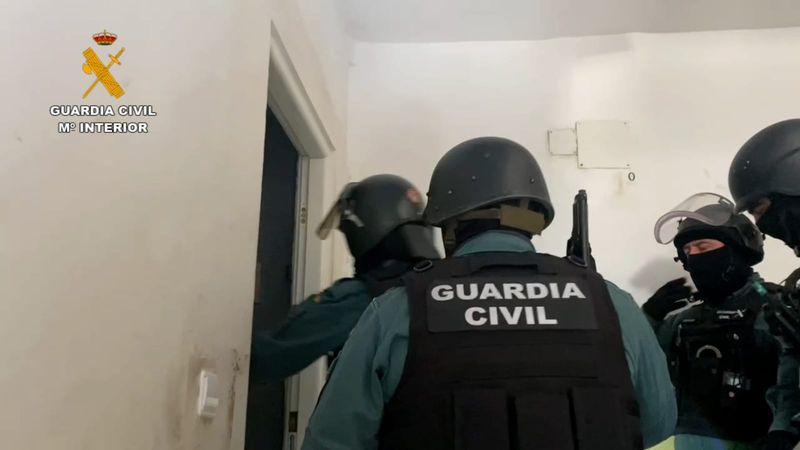 Espectacular operación con 17 detenidos y 10 registros para desarticular una banda que vendía droga en Salamanca