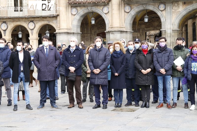 Emotivo silencio en Salamanca para solidarizarse con el pueblo de Ucrania