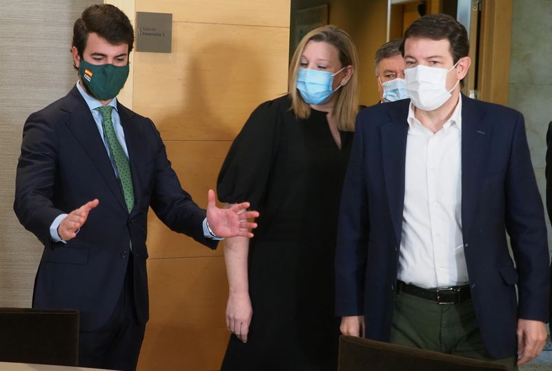 Cuenta atrás para elegir la Presidencia de las Cortes, sin acuerdo entre PP y VOX