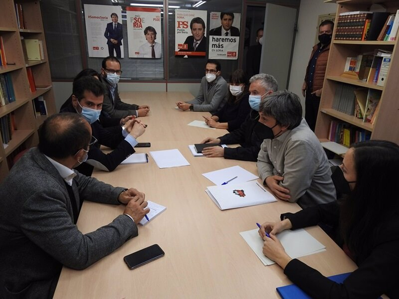 El PSOE presentará candidato a presidir las Cortes de Castilla y León e insiste al PP en un cordón sanitario a VOX