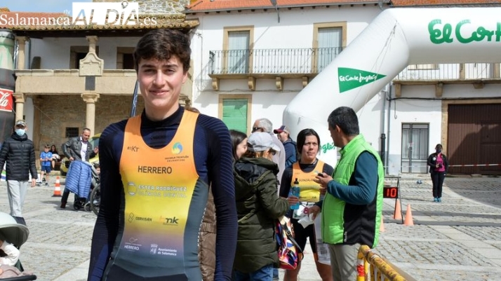 El lumbralense Óscar Herrero, ganador del V Duatlón Cross Villa de Lumbrales