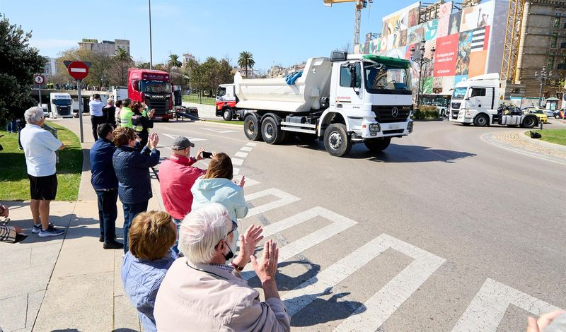 El acuerdo es una migaja, afirman los  transportistas convocantes del paro, que seguirán con la movilización