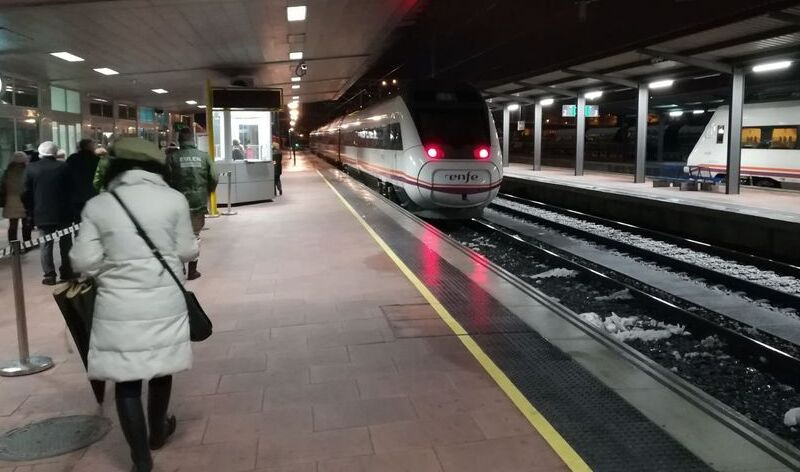 Renfe lanza una nueva oferta de empleo: 160 plazas de Mantenimiento y Fabricación para distintas especialidades