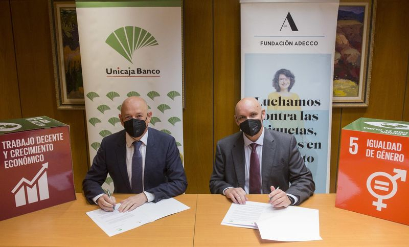 Unicaja renueva acuerdo con Fundación Adecco para la inclusión laboral de mujeres en riesgo de exclusión social