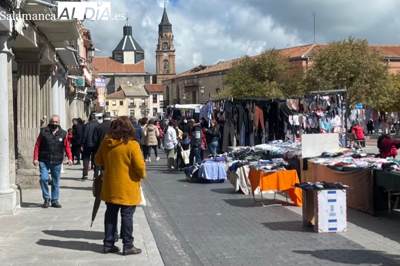 El ‘jueves falso’ abarrota la ciudad de vecinos y visitantes