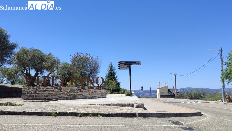 El Ayuntamiento de Villarino y la empresa Azora presentan a los vecinos el proyecto del parque de energía solar