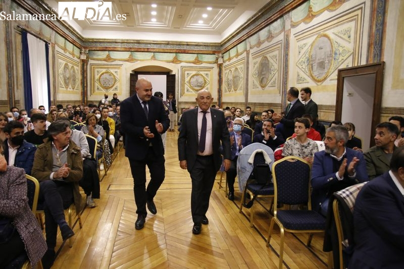 Julio Cendal, exjefe de Seguridad del Real Madrid, homenajeado en su Salamanca natal 