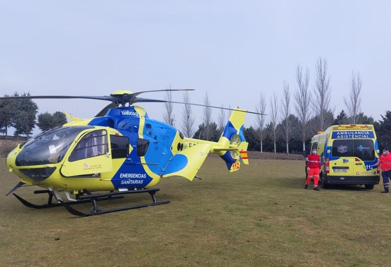 Dos heridos tras colisionar una moto y un turismo en Las Veguillas