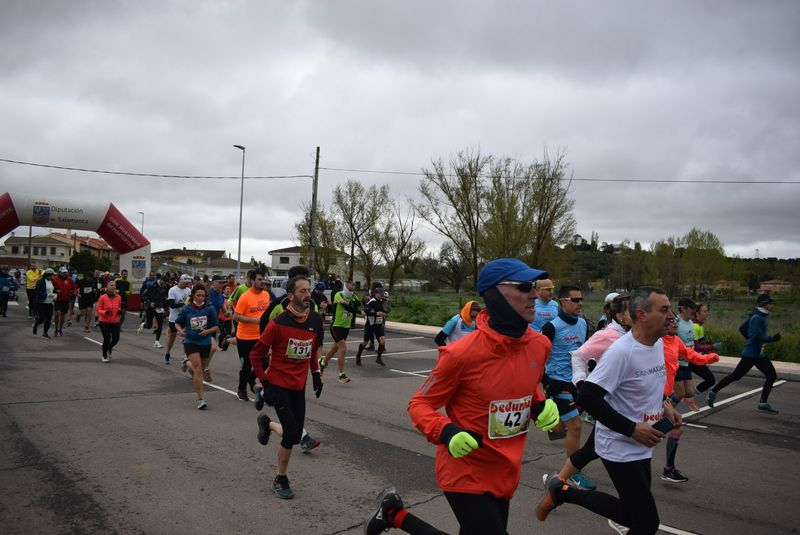 El mal tiempo no empaña el VII Cross Popular de Aldeatejada