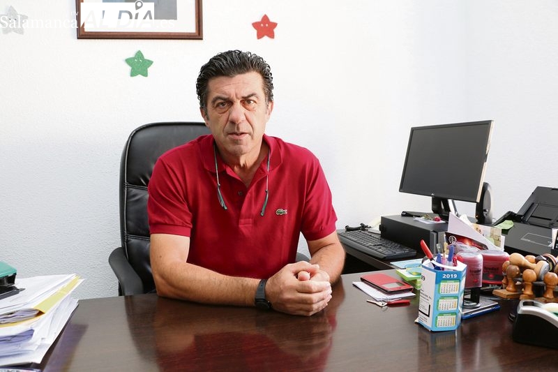 En lugar de premiarnos por cuidar de nuestros mayores, nos castigan