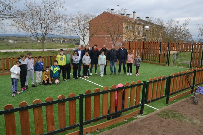 El barrio de Santa Ana estrena un minicampo de fútbol tras una inversión de 26.000€