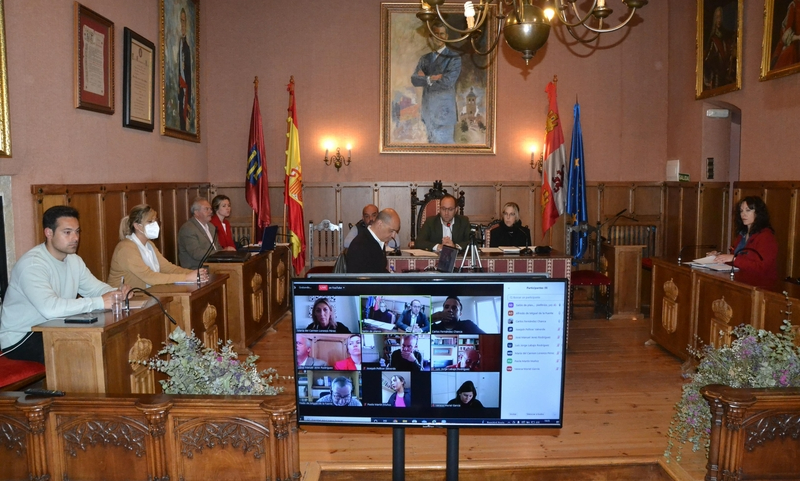 En breve serán sustituidos todos los contenedores del centro por otros acordes al patrimonio