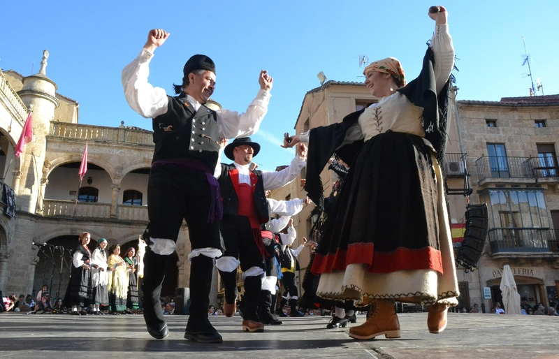 El reconocimiento al Mariquelo culmina una intensa tarde festiva con varios históricos en liza