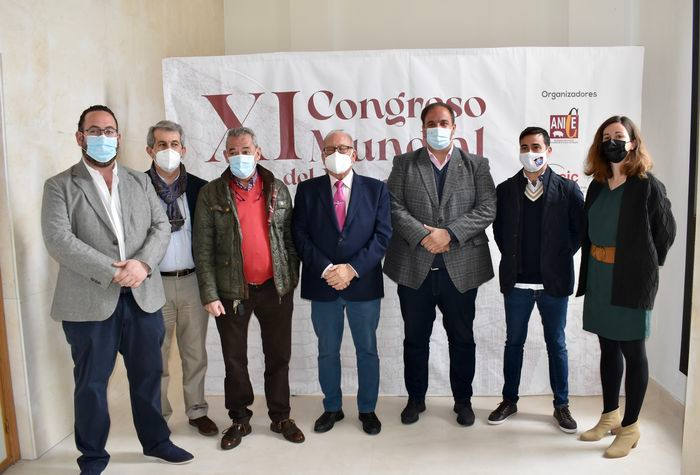 El alcalde de Guijuelo participa en la jornada ‘Contra la despoblación, más jamón’ 