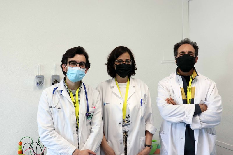 La mayoría de los niños que tienen Síndrome de West tienen asociado un deterioro en el desarrollo neuromadurativo