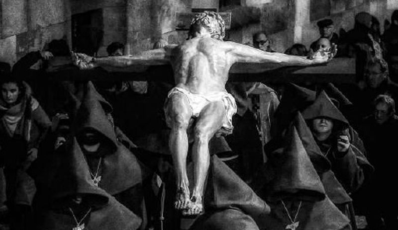 ¿Quieres el programa de mano con los recorridos procesionales de Salamanca?