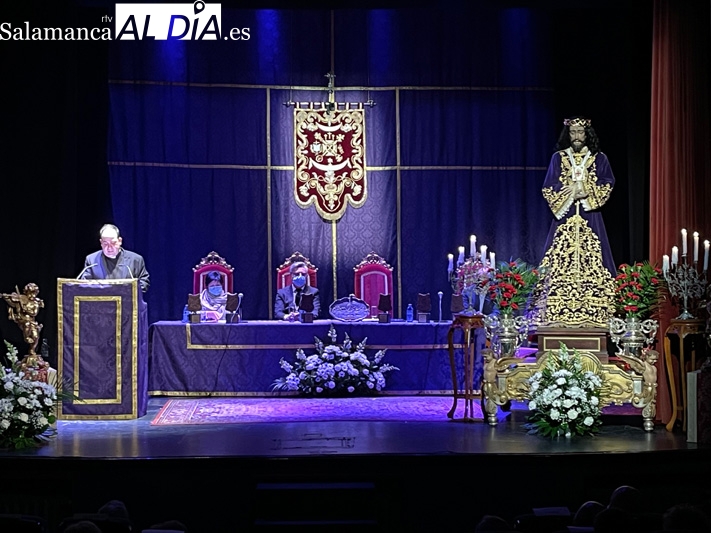 El sacerdote Fernando García protagoniza una sentida y reflexiva vuelta del Pregón de la Semana Santa en Peñaranda