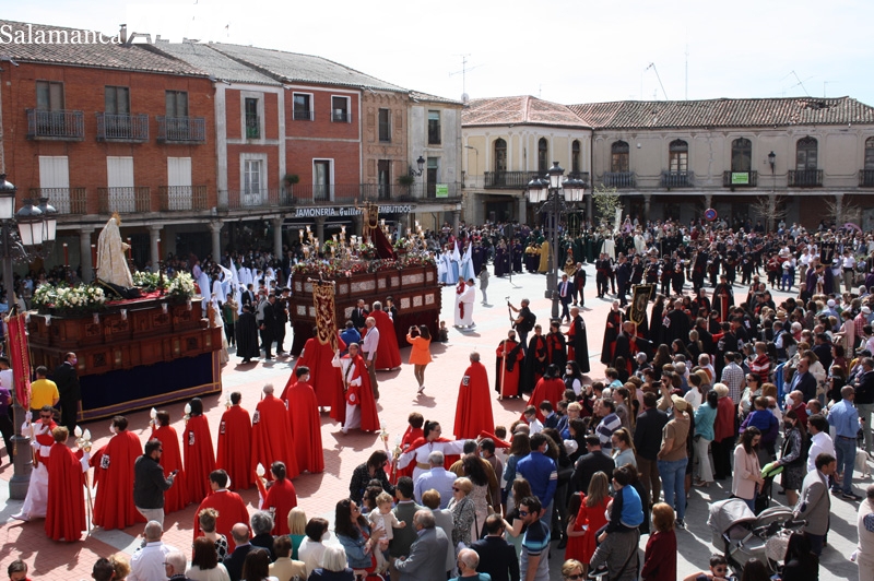 El Resucitado es recibido por miles de personas en Peñaranda