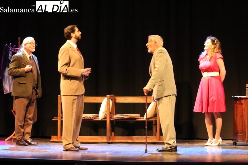 La Lengua Teatro arranca los primeros aplausos en el XXXIV Certamen Nacional de Teatro de Vitigudino