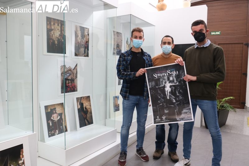 La Cofradía San Nicolás expone en el edificio San Nicolás una muestra fotográfica de la Semana Santa de Salamanca