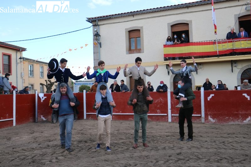 Festín de orejas en la clase práctica celebrada en Olmedo de Camaces