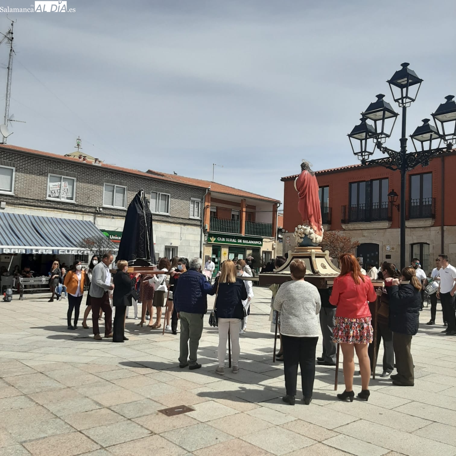 Cantalpino cierra una participativa Semana Santa con la procesión del Encuentro