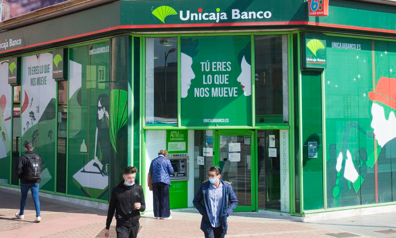 Unicaja Banco reduce el precio de las hipotecas a tipo variable