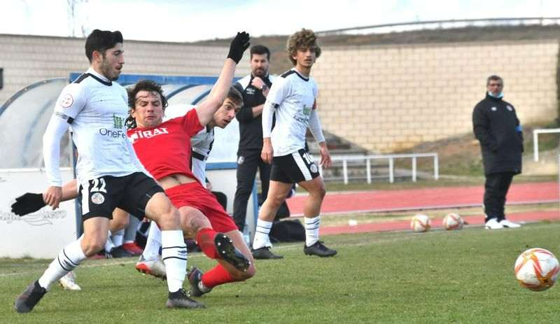 El Ribert se salva y el filial del Salamanca UDS desciende